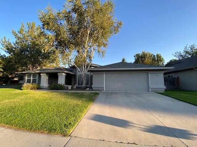 Foto principal - 6045 N Pintail Way