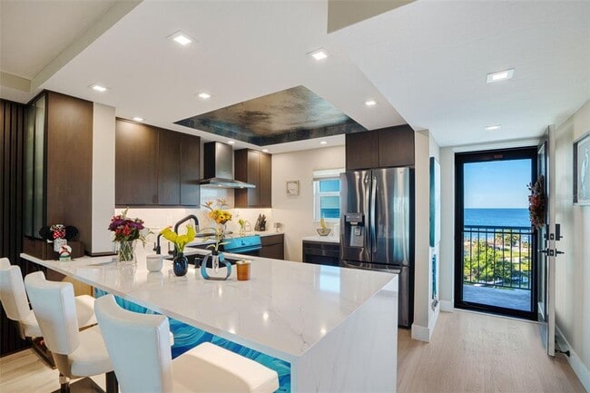 Foto del edificio - 9397 Midnight Pass Rd