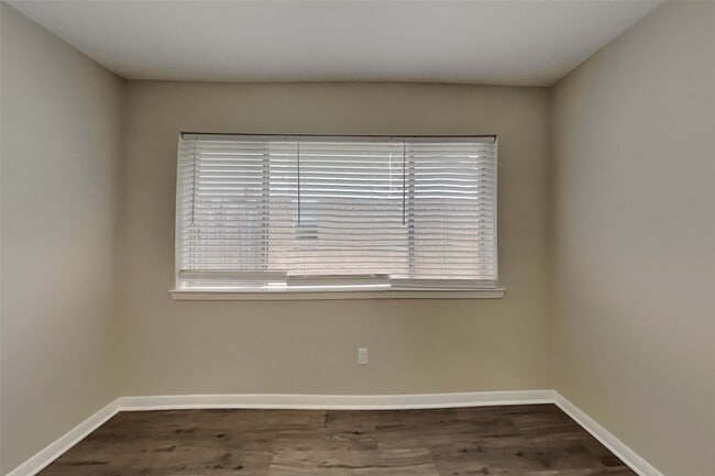 Foto del edificio - 7011 Sharpsburg Dr
