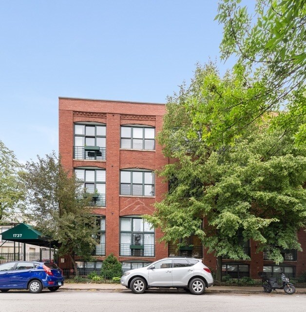 Primary Photo - 1737 N Paulina St