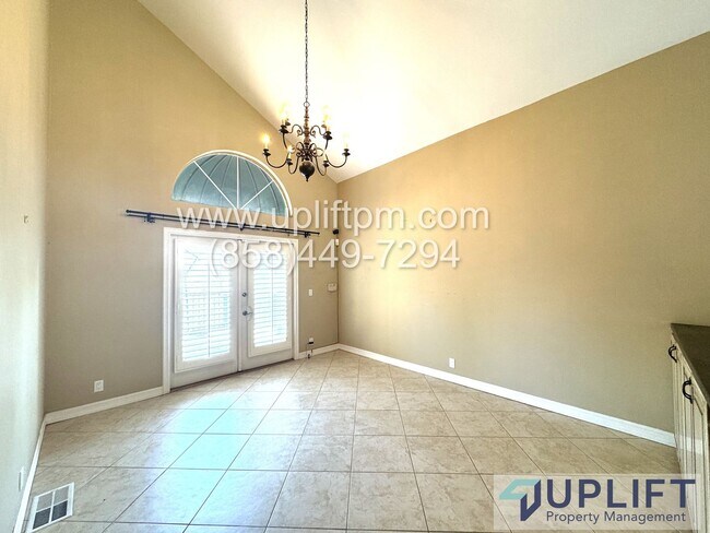 Building Photo - Gated Community Canyon Lake - Large 3 bedr...