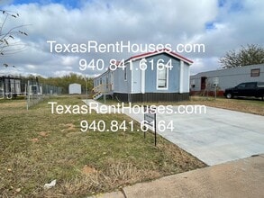 Building Photo - 1626 Conkling Dr