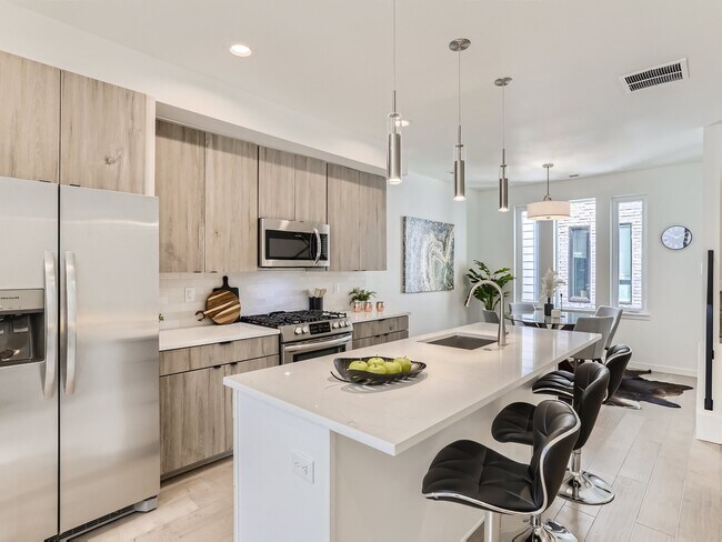 Foto del edificio - 1920 Hooker St