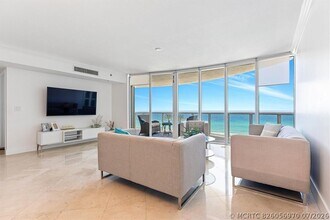 Building Photo - 17201 Collins Ave