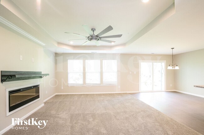 Foto del edificio - 663 Van Buren St