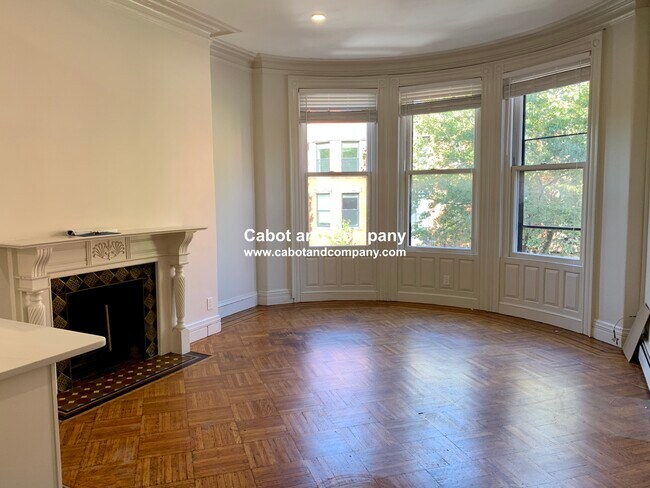 Building Photo - 428 Marlborough St