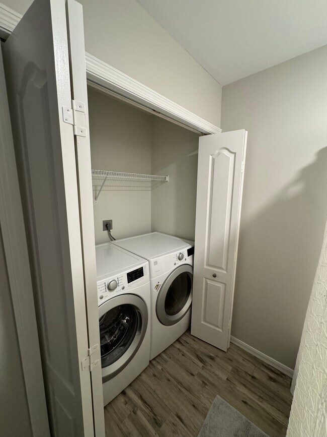 Foto del edificio - 7625 Arbor Lakes Ct