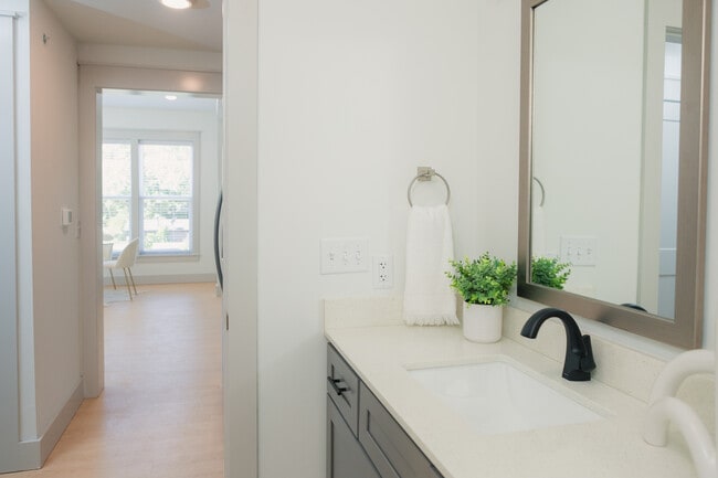 Building Photo - The Fitzgerald