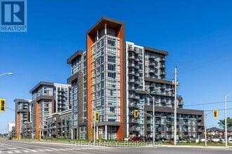 Building Photo - 450 Dundas St E