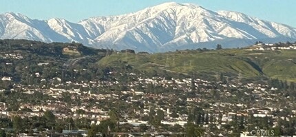 Building Photo - 761 W Country Hills Dr