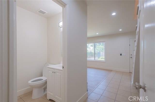 Building Photo - 857 Windwood Dr
