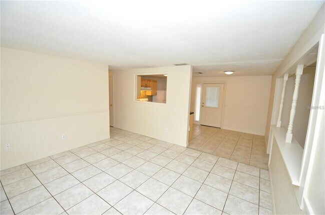 Building Photo - 4924 Pilgrim Ln