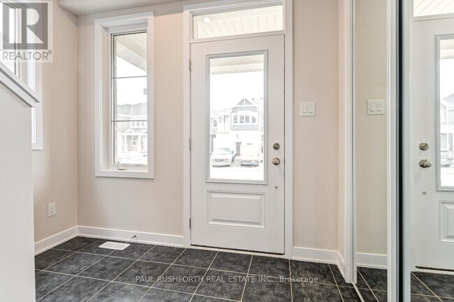 Building Photo - 623 Terrier Cir