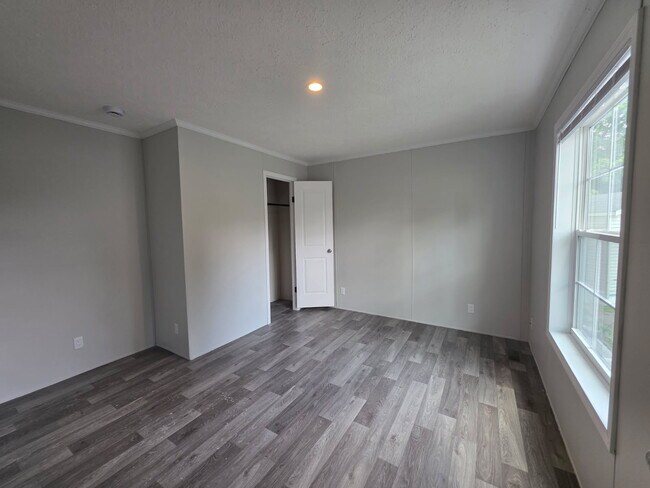 Foto del edificio - 39 Canary Hill Dr
