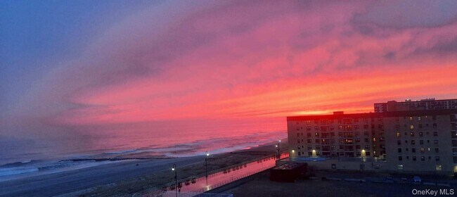 Foto del edificio - 360 Shore Rd