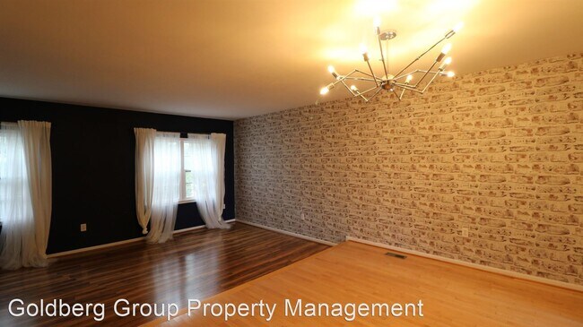Building Photo - 3 br, 2.5 bath House - 45 Bralan Court