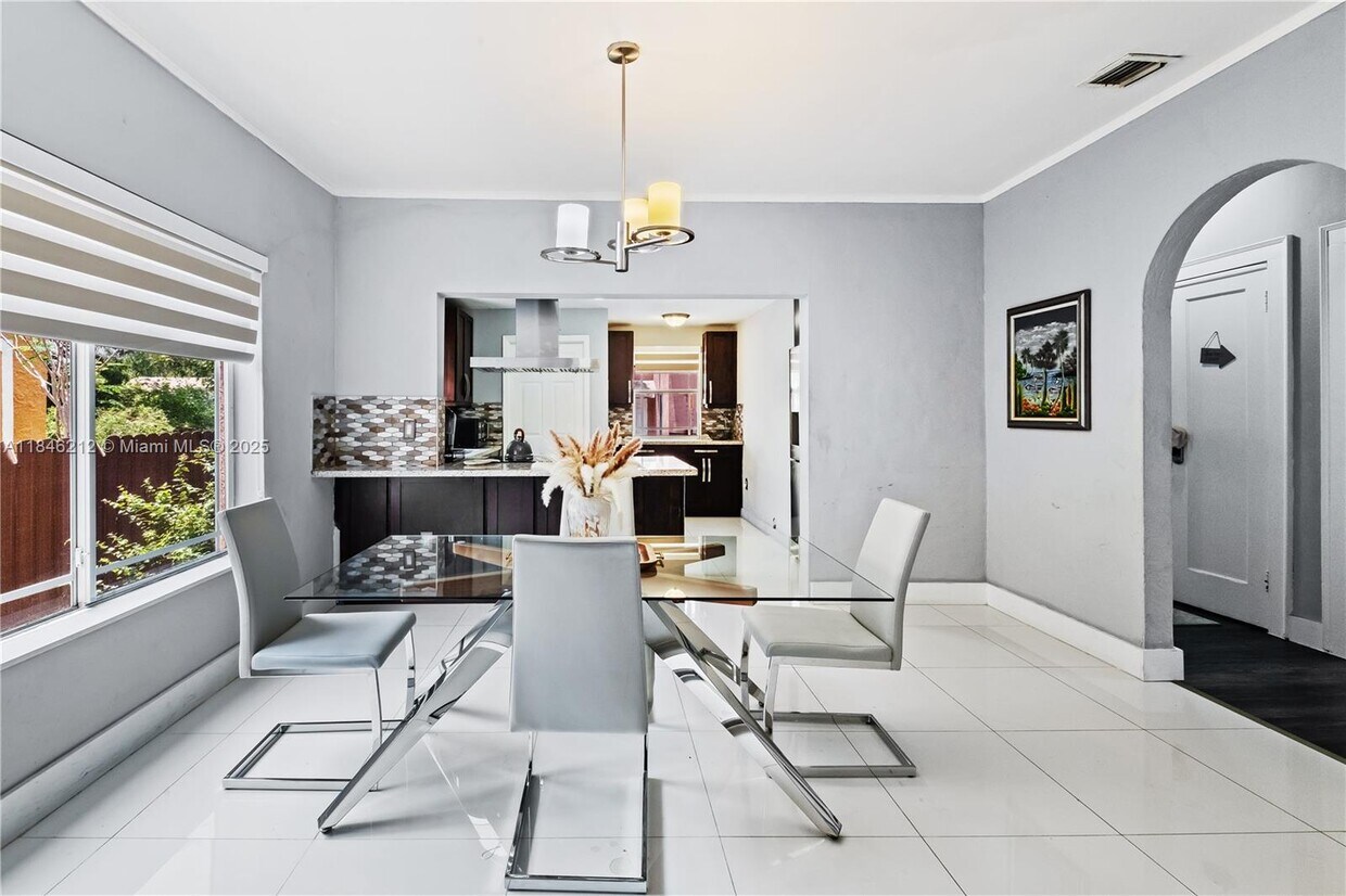 Foto principal - 37 NW 47th Terrace
