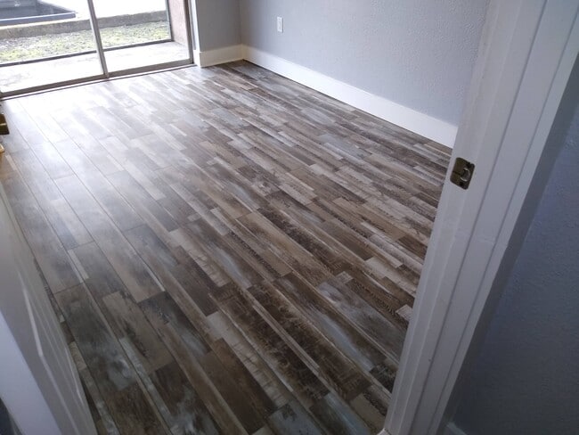 Photo - Blue Pointe House