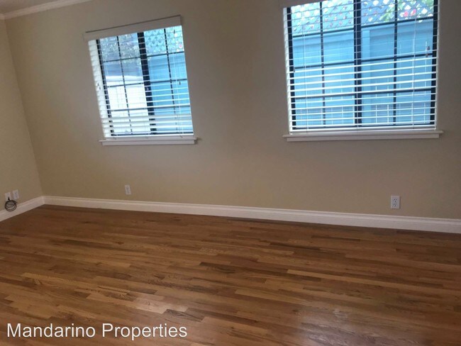 Foto del edificio - Studio, 1 bath House - 220 Palisades Drive