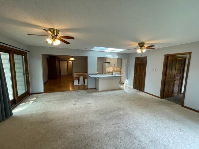 Foto del edificio - 140 Seneca Ln