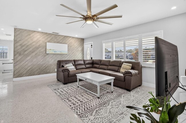 Foto del edificio - 1123 SE 2nd Ave