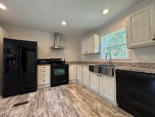 Foto del edificio - 162 Sandy Creek Dr