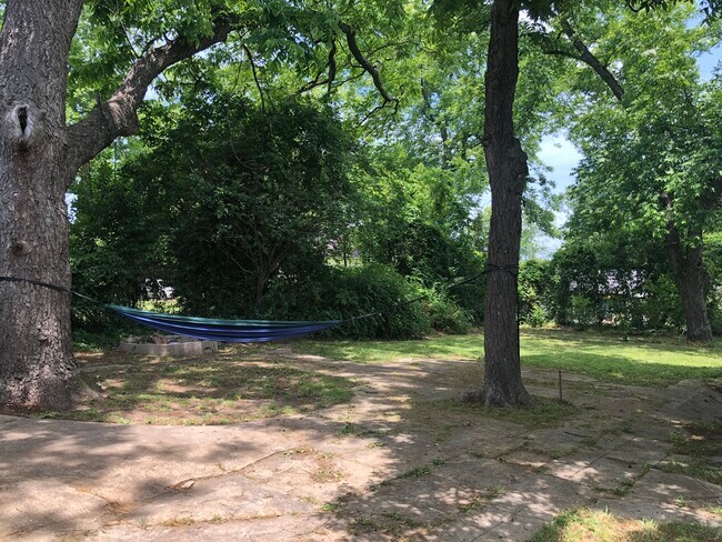 Fenced Yard - 2511 Napier Ave