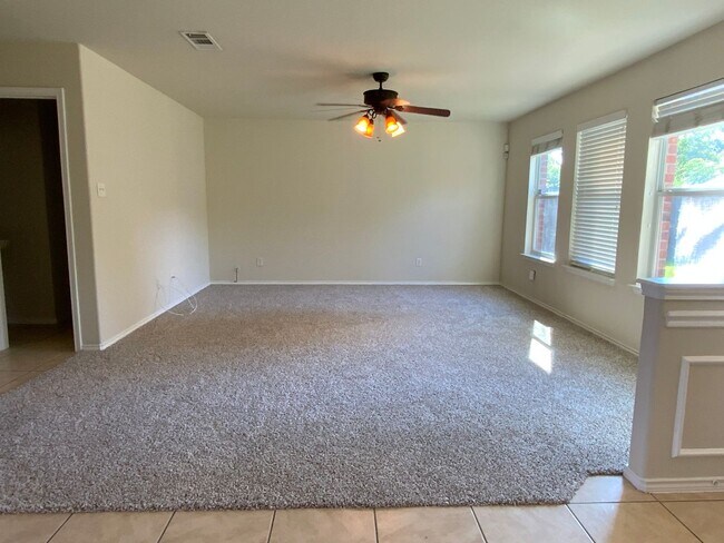 Building Photo - 5804 Chuckwagon Cir