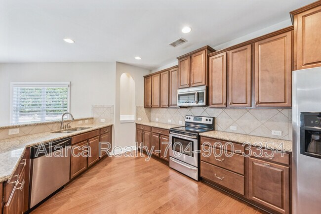 Foto del edificio - 1020 Ridgehaven Rd