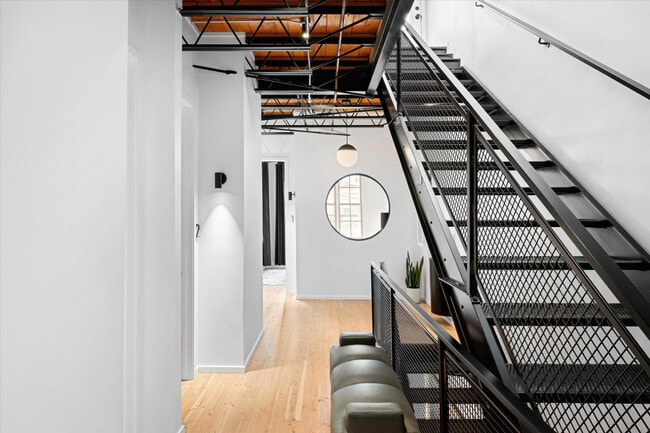 Building Photo - 2109 Larimer St