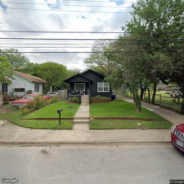 Foto del edificio - 1705 Singleton Ave