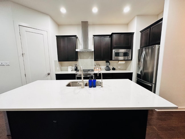 Foto del edificio - 1336 Westborough Ln