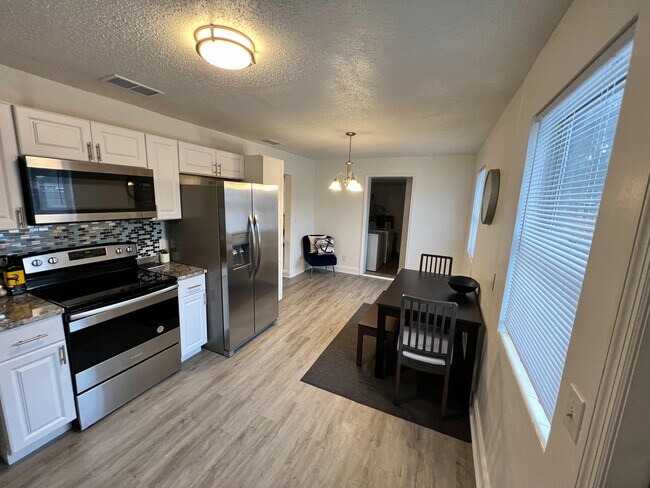 Kitchen - 4229 Driscoll St