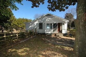 Building Photo - 4110 Broyles Ave SW