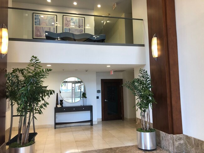 Foto del edificio - 388 E Ocean Blvd