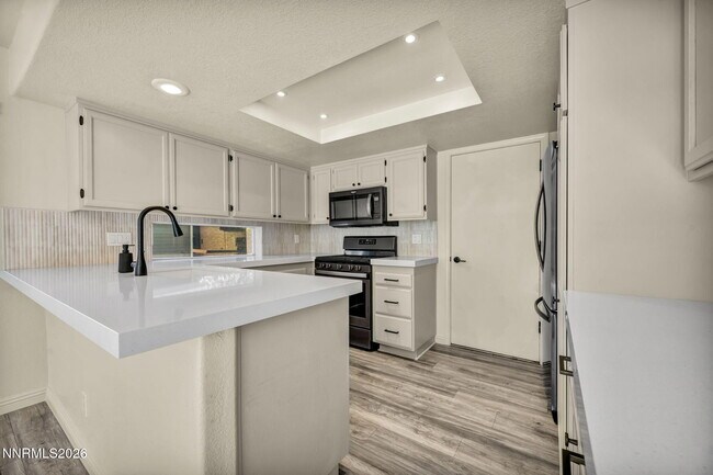 Building Photo - 7554 Wheeldale Cir