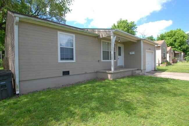 Building Photo - 5138 E Haskell Pl