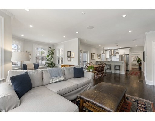 Foto del edificio - 384 Highland Ave
