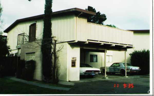 Building Photo - 171-177 West Hamilton Avenue