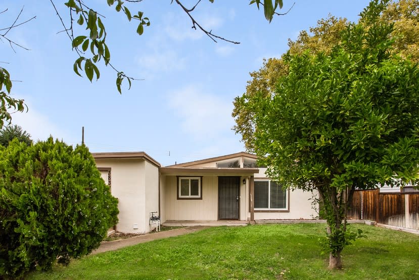 Primary Photo - 3837 Santa Fe Way