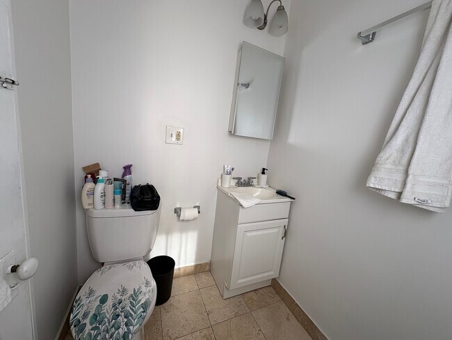 Foto del edificio - 38 Hemenway St