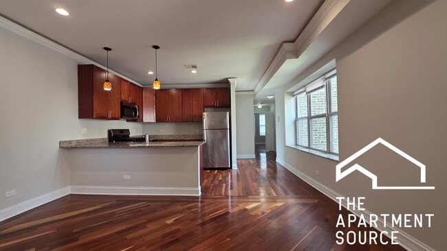 Photo - 2038 W Touhy Ave Apartment