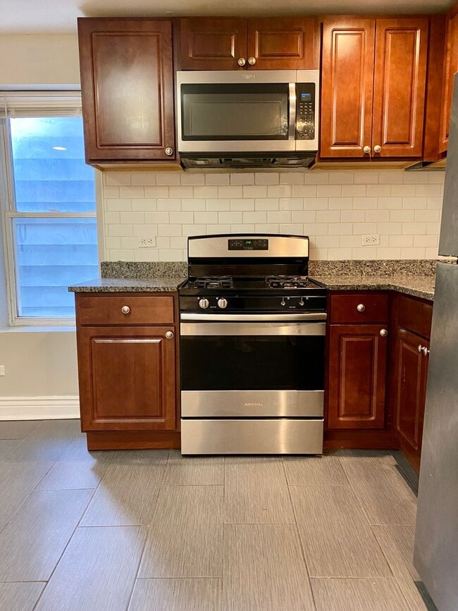 Foto del edificio - 2309 S Sacramento Ave