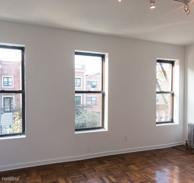 Building Photo - 1 br, 1 bath  - 100 Hart St