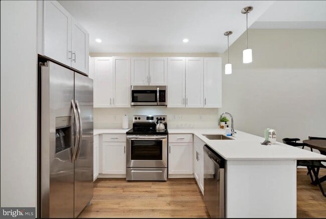 Foto del edificio - 150 S Independence Mall W