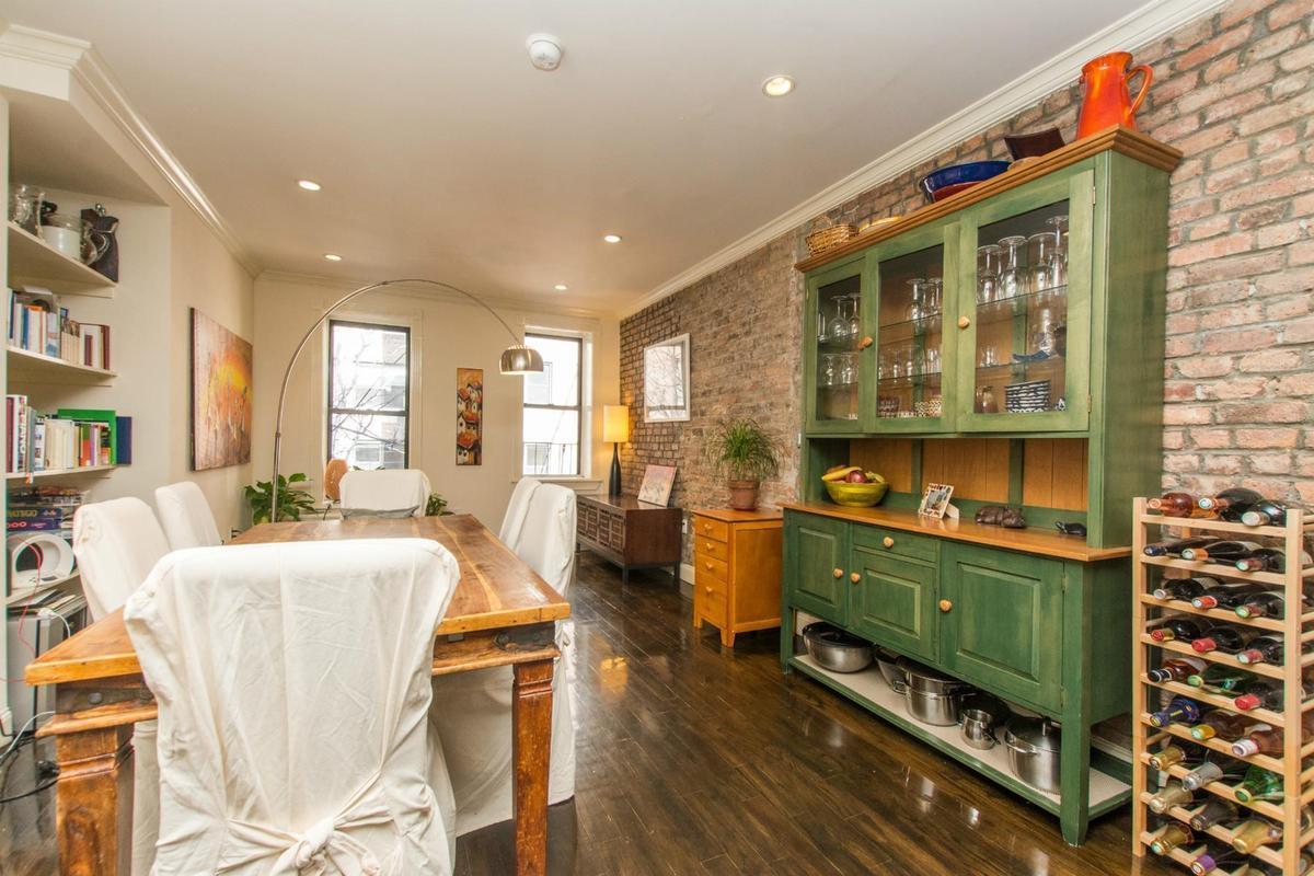 Primary Photo - 378 E 78th St