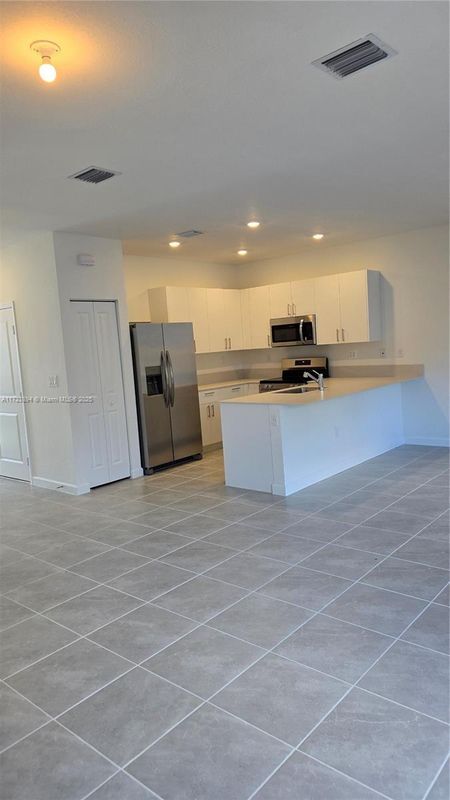 Foto del edificio - 713 SE 13th St Cir