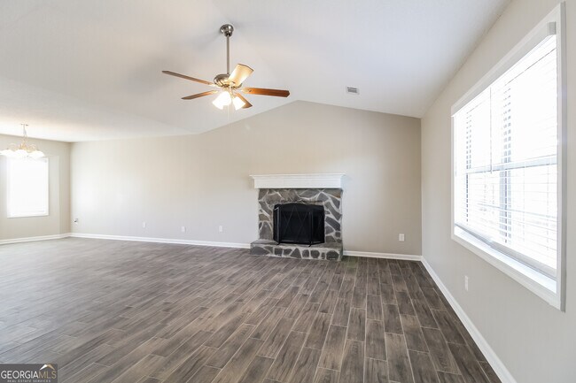 Foto del edificio - 4603 Quail Pointe Dr