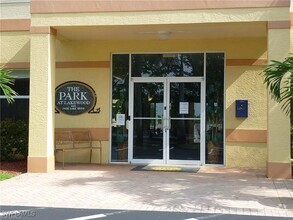 Building Photo - 14801 Park Lake Dr