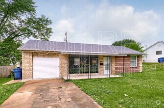 Building Photo - 7501 Dianthan Ln